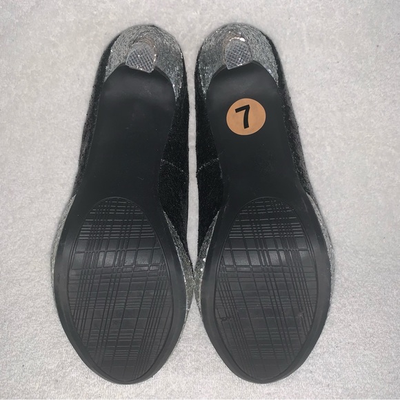 Women’s 7M RAMPAGE TANGELA Black & Silver Sparkly Glitter 4 1/2” High Heels EXC - Picture 13 of 15